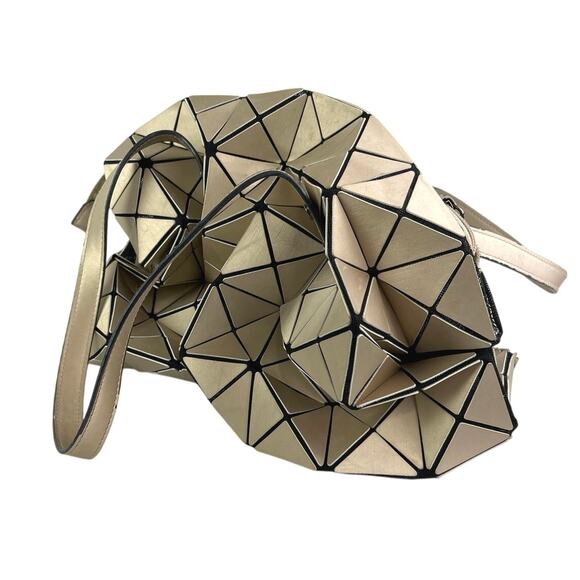 Issey Miyake Gold and Black Geometric Shoulder Bag - Picture 4 of 6